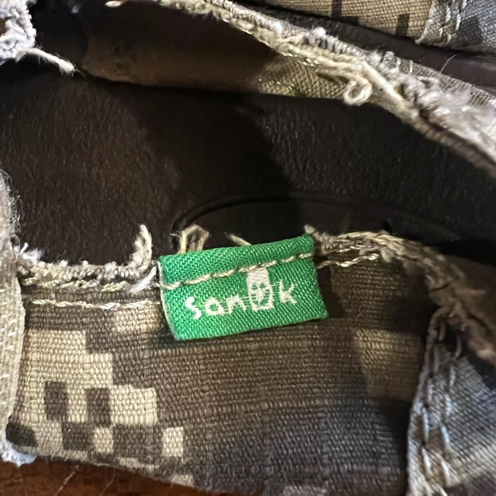 Sanuk Kids Camo Slip-On Shoes Toddler Boy Size 10 Lightweight Comfort